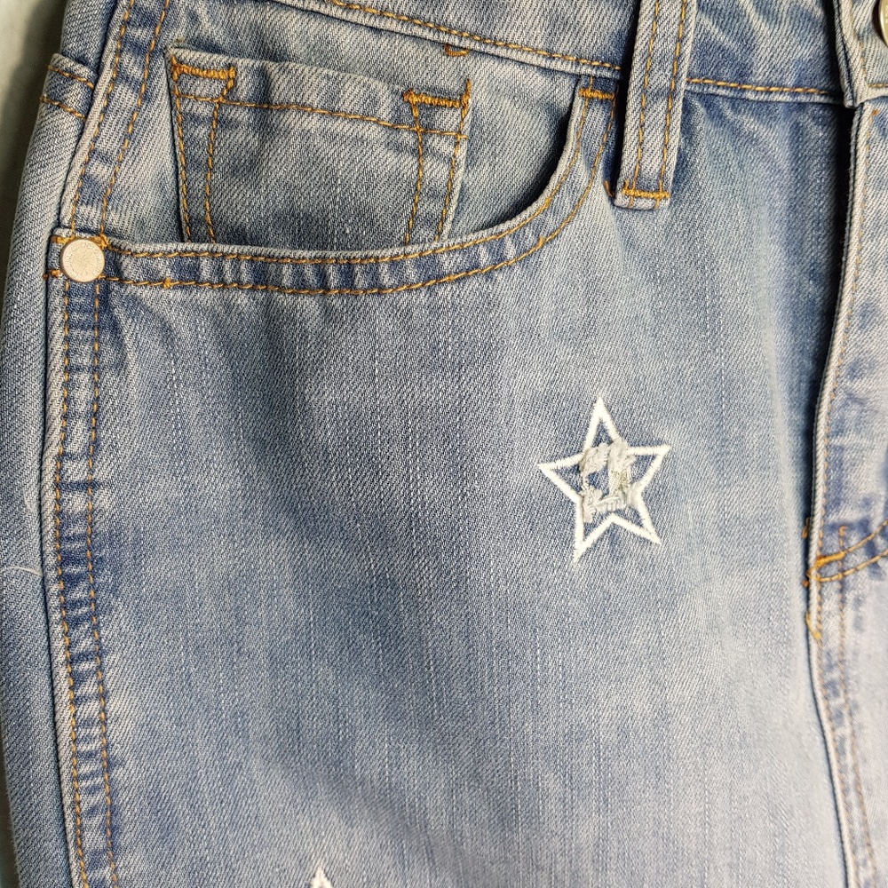 Buffalo David Bitton Ivy Embroidered Star Denim Pencil Skirt High Rise Size 25 N - Picture 3 of 6